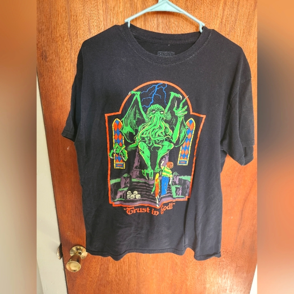 Steven Rhodes, Trust in God Tshirt